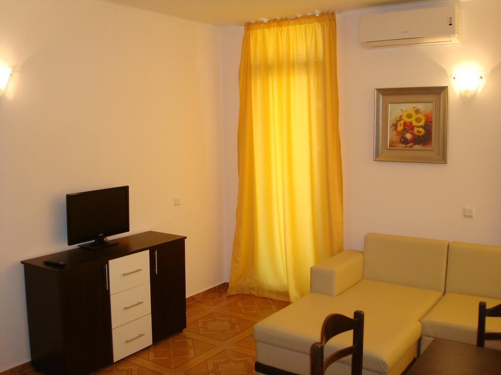 Saint Elena Apartcomplex Pantai Sunny Bagian luar foto