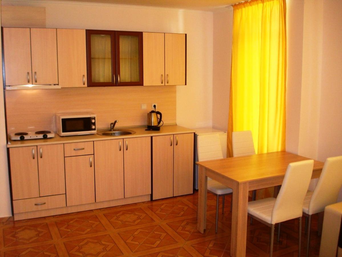 Saint Elena Apartcomplex Pantai Sunny Bagian luar foto