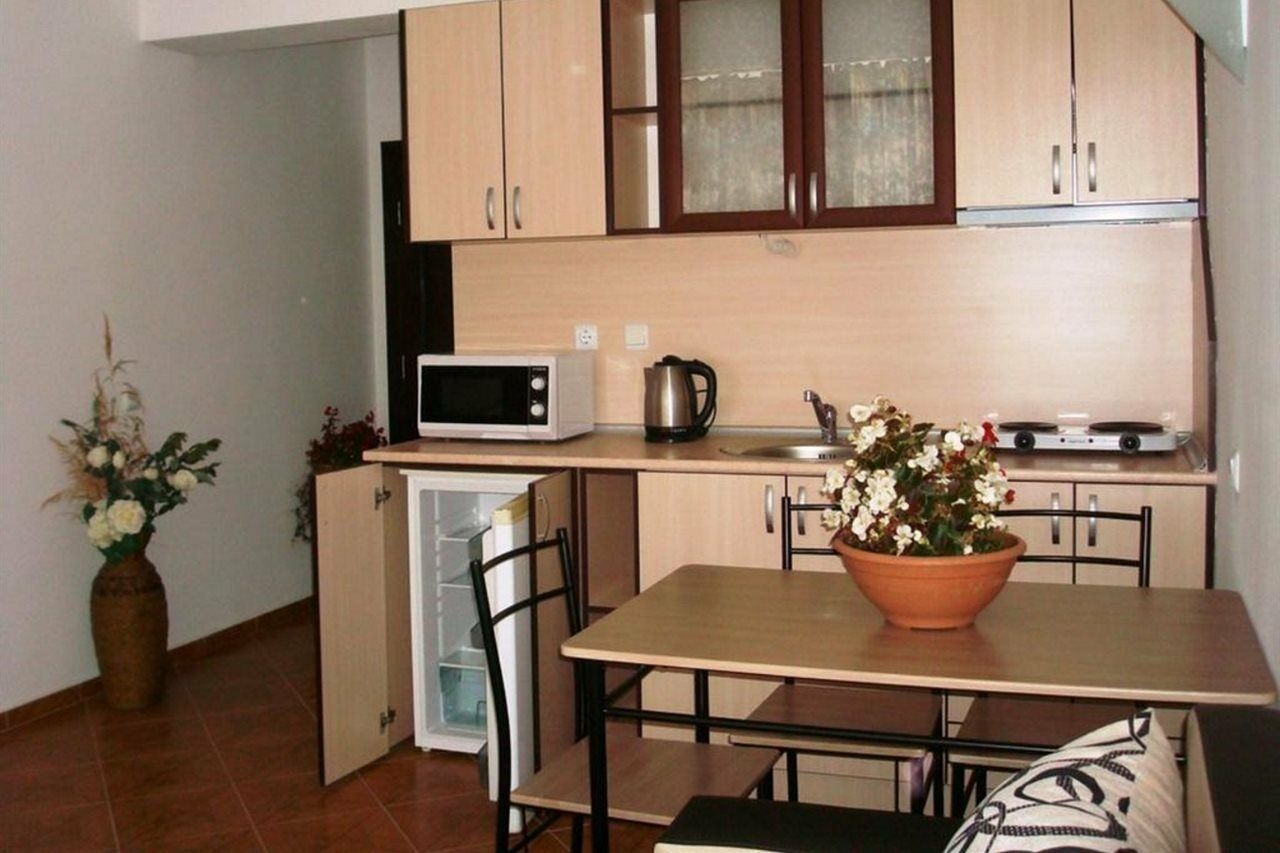 Saint Elena Apartcomplex Pantai Sunny Bagian luar foto